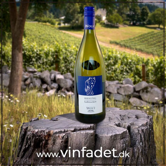 Weingut Wolf - Riesling 2023, halvtør