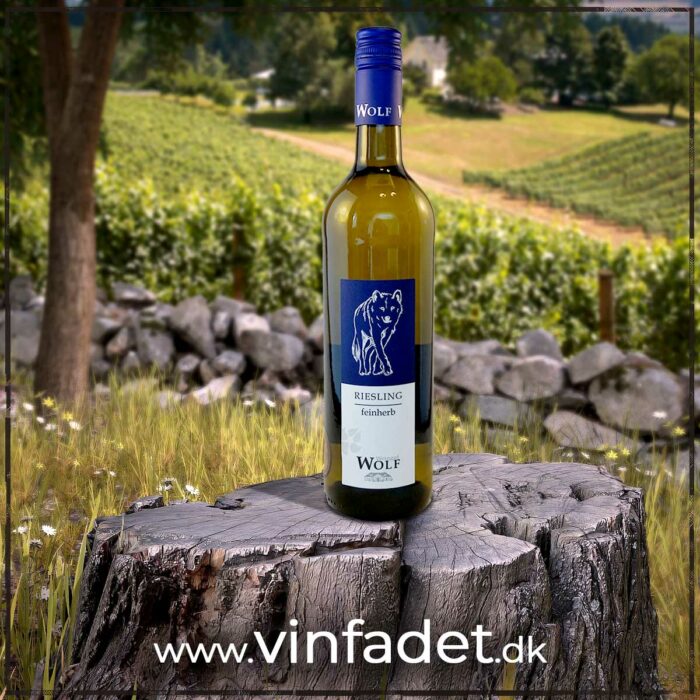 Weingut Wolf - Riesling Kabinett Feinherb 2022